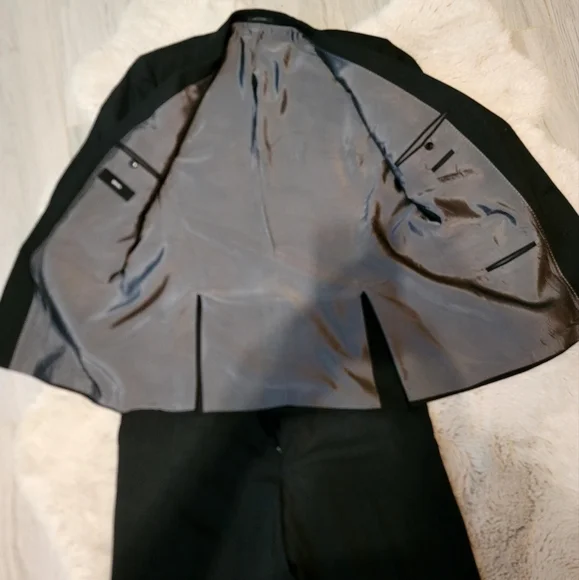 Hugo Boss Complete Suit Set